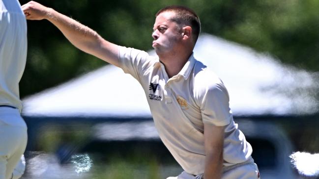 Joe Medew-Ewen in action for Northcote. Picture: Andy Brownbill