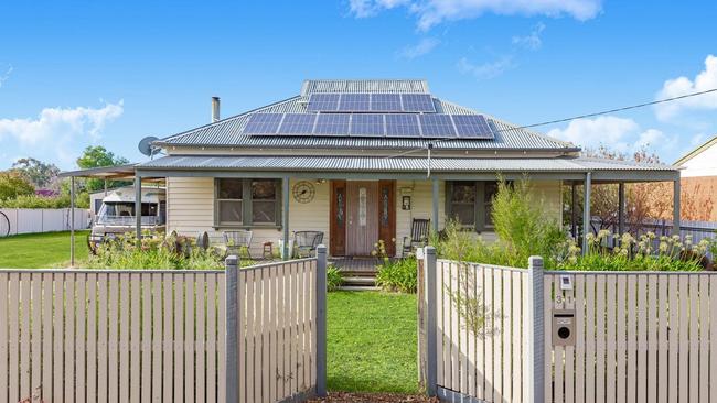 Wedderburn was home to Victoria’s highest growth in 2022, with homes like 31 Wilson St up for sale at $430,000-$450,000 after the town’s median price soared $131,000.