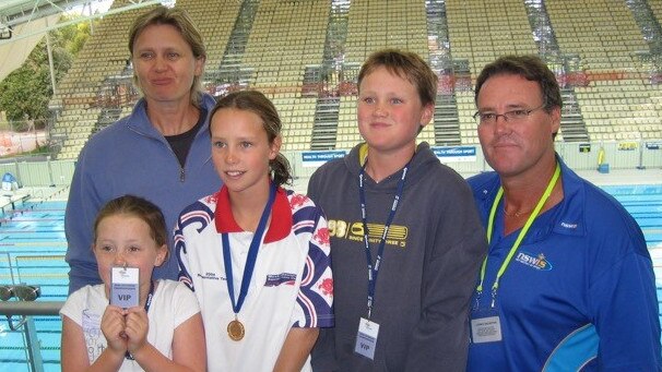 McKeon and family after she won the 11yrs 100m freestyle at the Victorian Championships.