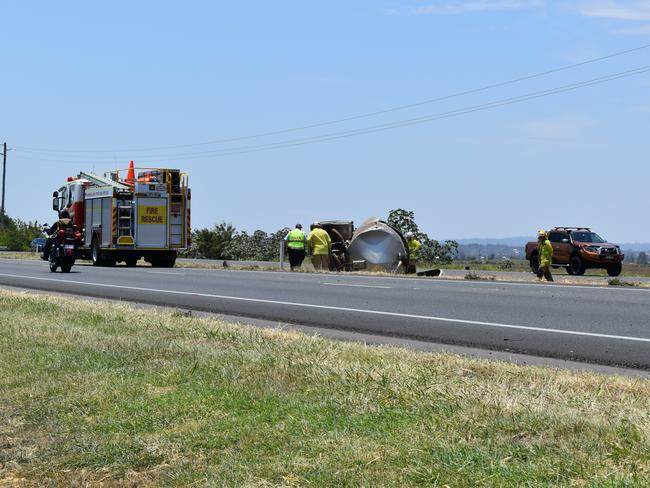 A truck has lost his milk trailer on the Warrego Hwy at College View. Photo: Hugh Suffell