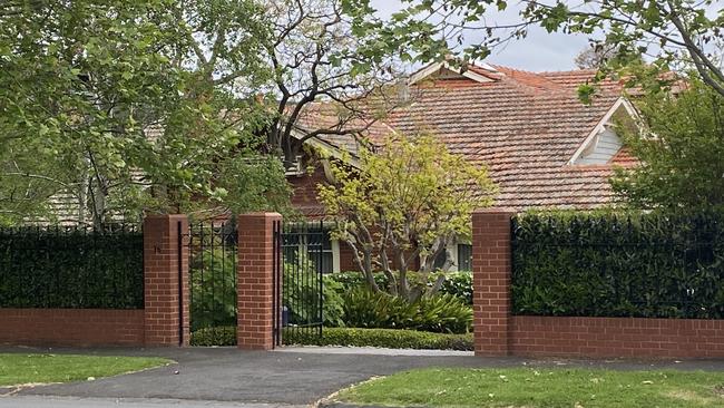 Footscray great Steve Wallis — Mitch Wallis’ father — sold 36 Leslie Rd, Essendon, for a suburb record, but the property is shrouded in mystery with no listing online.