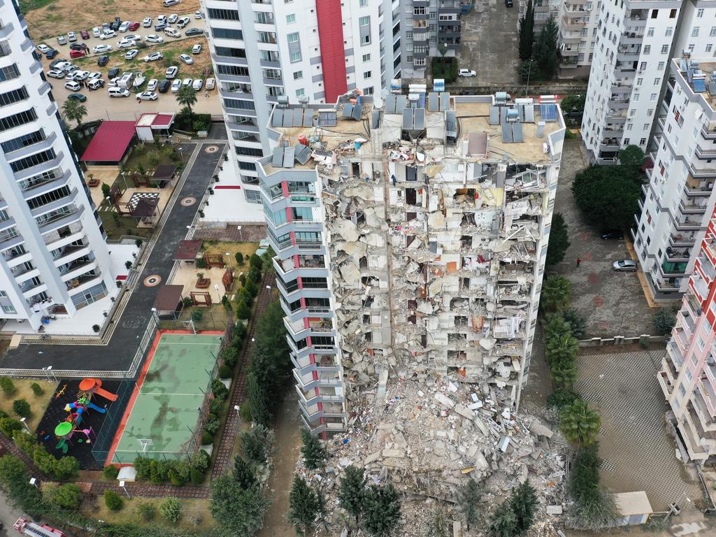 A badly damaged high rise building in Adana, Turkey. Picture: Getty