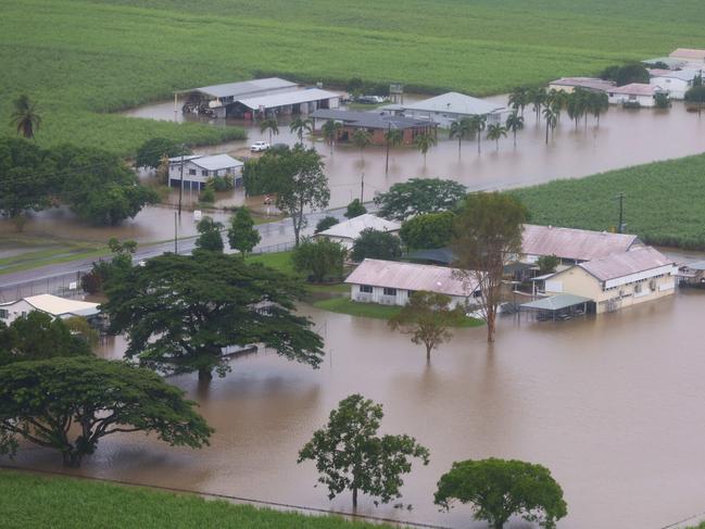 CARDWELL, AUSTRALIA. NewsWire Photos. FEBRUARY 4, 2025. Premier of Queensland David Crisafulli heads for flood affected Cardwell onboard a helicopter to assess the damage, as seen here in the farming region around Macknade. Picture: NewsWire/Adam Head