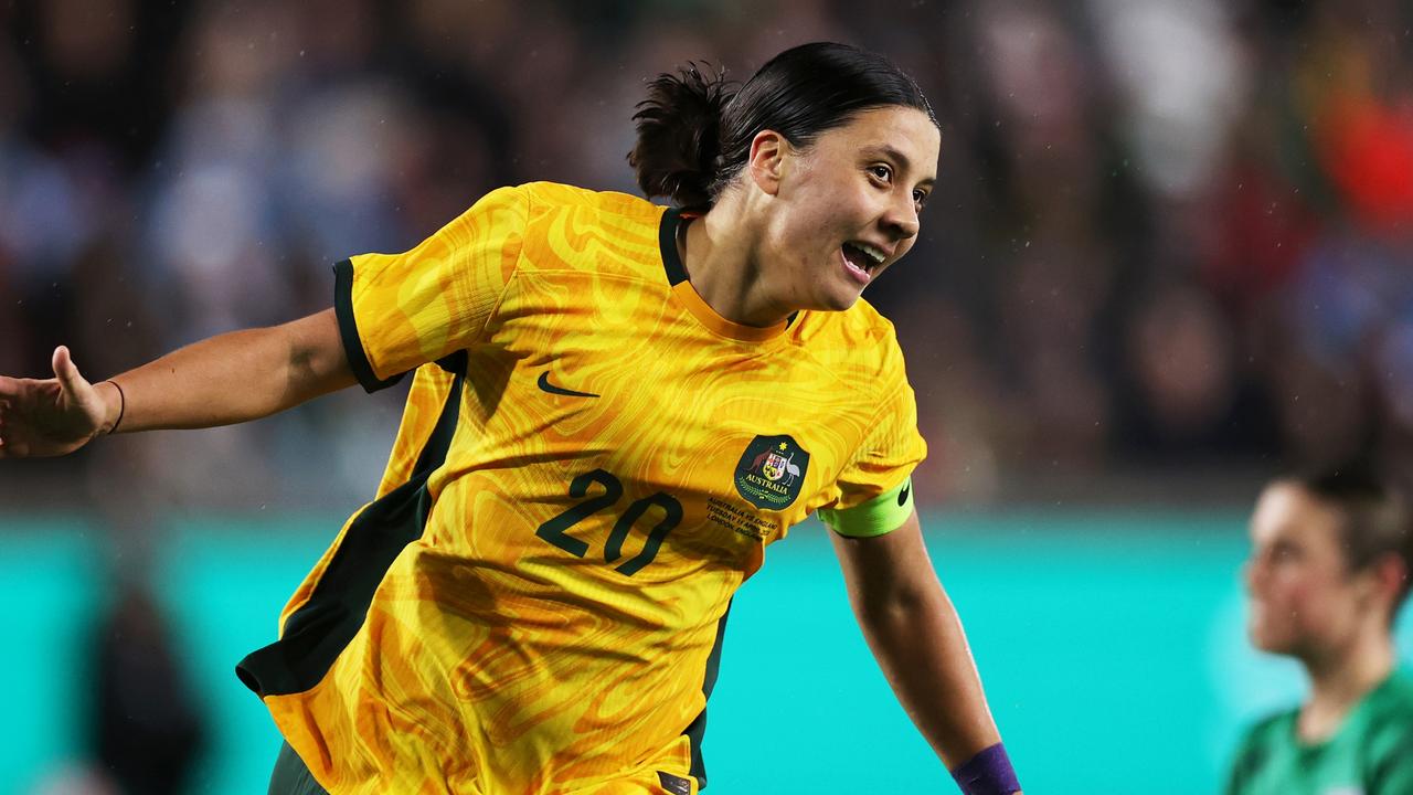 Australia end England's unbeaten run with 2-0 friendly win