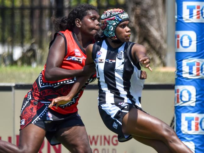 Palmerston's Marika Carlton running towards goal against the Tiwi Bombers in the 2023-24 NTFL season. Picture: Tymunna Clements / AFLNT Media