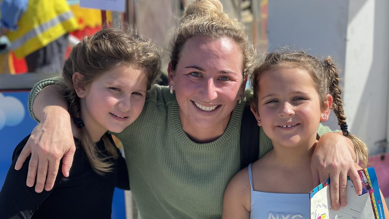 Elba, Tina and Andee Olds from Walkerston. Mackay Show June 15 2022. Picture: Max O'Driscoll.