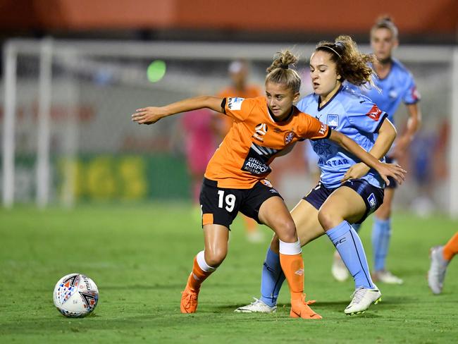 Hollie Palmer (left) for the Roar. Picture: Darren England