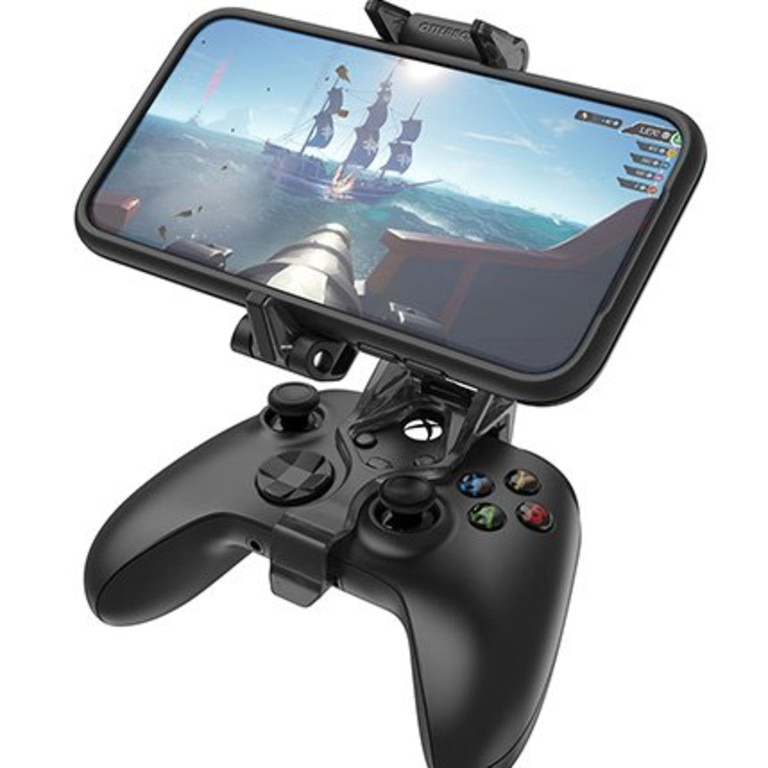 The OtterBox Mobile Gaming Clip can connect a phone to an Xbox controller.