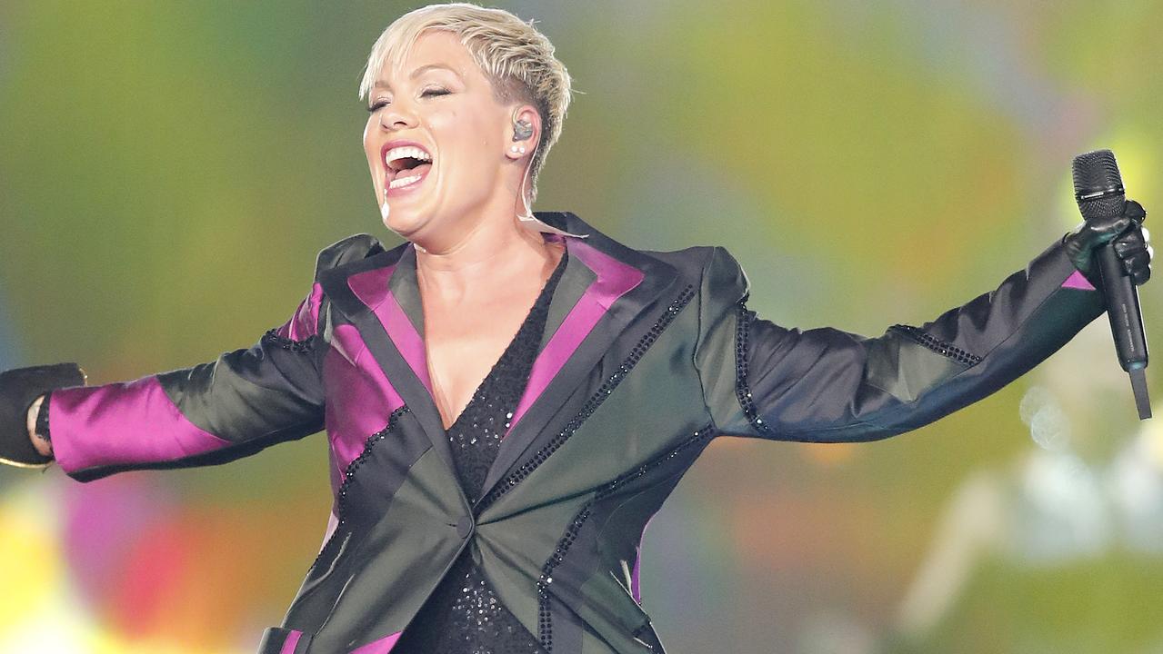 Pink concert Brisbane Review of first night of Beautiful Trauma Tour