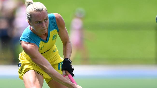 Jane Claxton of the Hockeyroos in action. Picture: AAP Image/David Mariuz