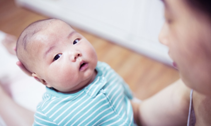 New Mum Worries Floppy Necks Soft Spots And Bath Time With Dad Kidspot