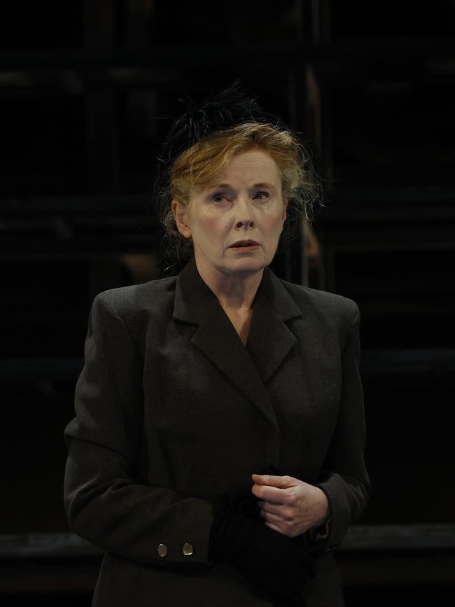 Alison Whyte as Linda. Picture: Jeff Busby