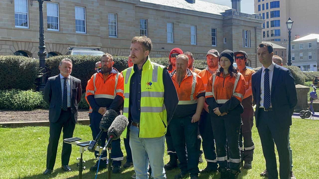 Australian Manufacturing Workers' Union Tasmania Organiser Jacob Batt shared his disappointment at Metro mechanics' exclusion from state government funding for competitive salaries.