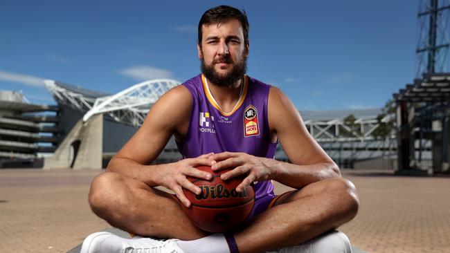 Victoria’s electoral commissioner has doubled down on a warning letter sent to basketball champion Andrew Bogut.