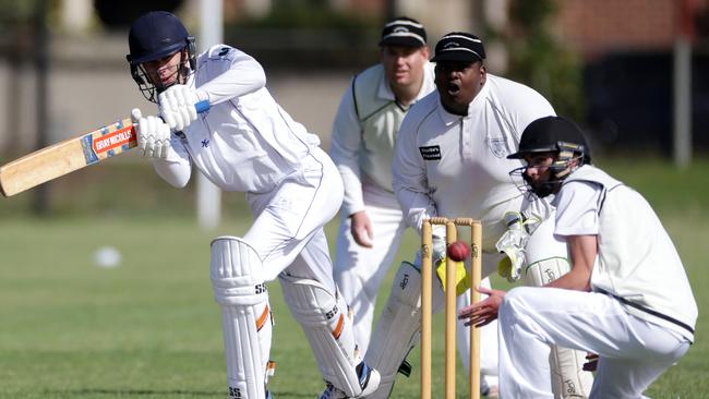 Moonee Valley and Sunbury compete in the Division 5 grand final. Picture: Sarah Matray