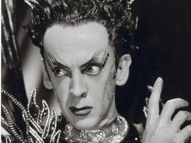 Houston Rogers, Portrait of Robert Helpmann as Oberon, 1954,