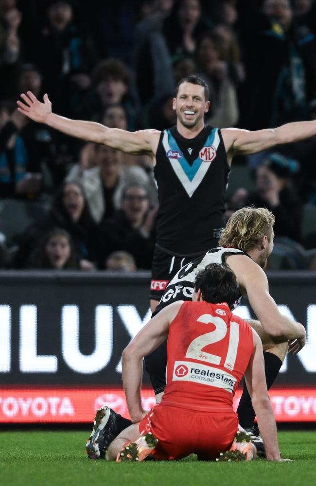 Travis Boak and Jason Horne-Francis celebrate after their Lazurus-like redemption continued against the Swans. Picture: Mark Brake/Getty Images.