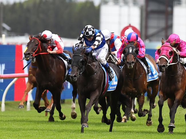 SYDNEY, AUSTRALIA - JANUARY 18: Kerrin McEvoy riding Midnight Opal win Race 8 Captivant @ Kia Ora during Sydney Racing at Rosehill Gardens Racecourse on January 18, 2025 in Sydney, Australia. (Photo by Jeremy Ng/Getty Images)