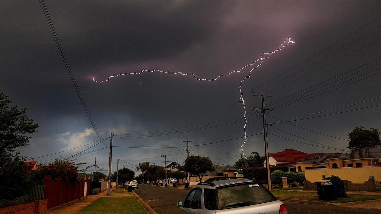 Adelaide Weather: Severe Weather Warning As Strong Winds, Rain ...