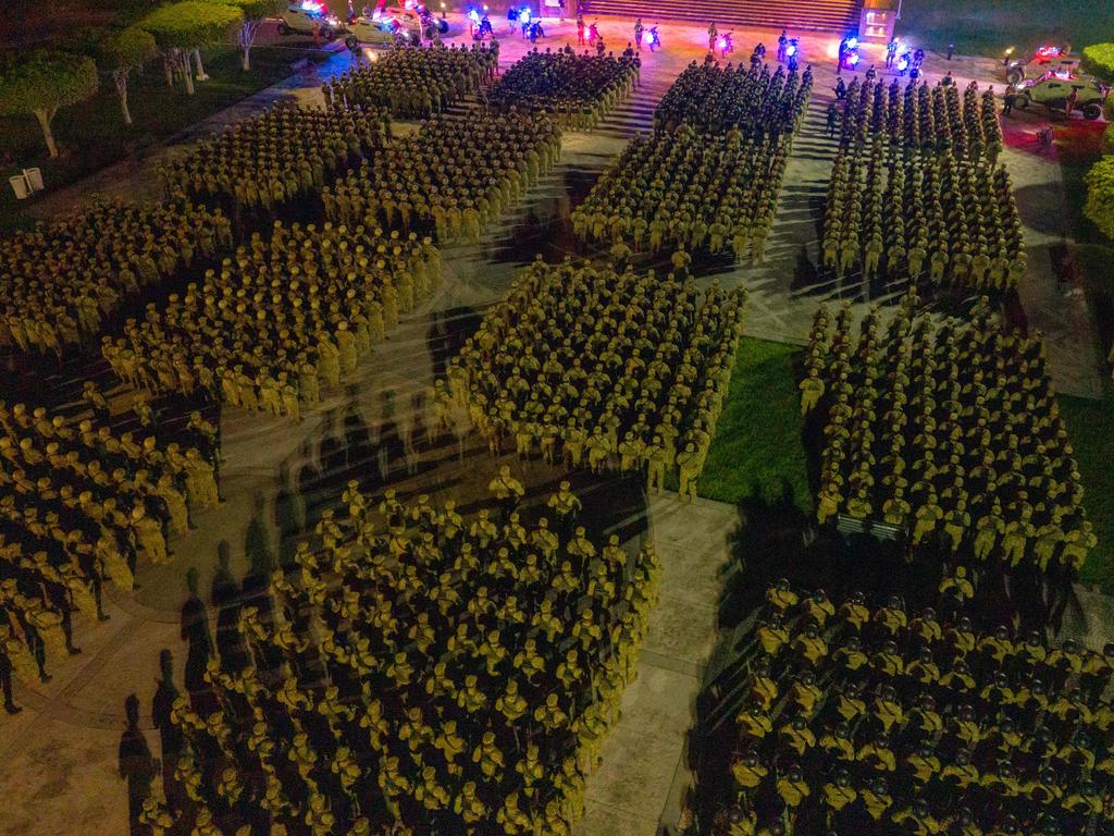 Around 2500 soldiers and police surrounded the shantytown. Picture: Handout/AFP