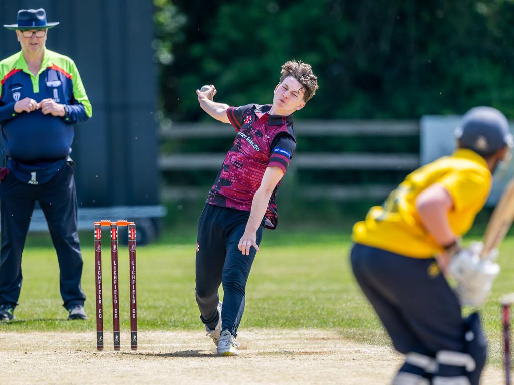 Preston Lee bowling in England. The 18-year-old is said to be close with Mr Findlay’s three children. Picture: Nigel Parker/format94