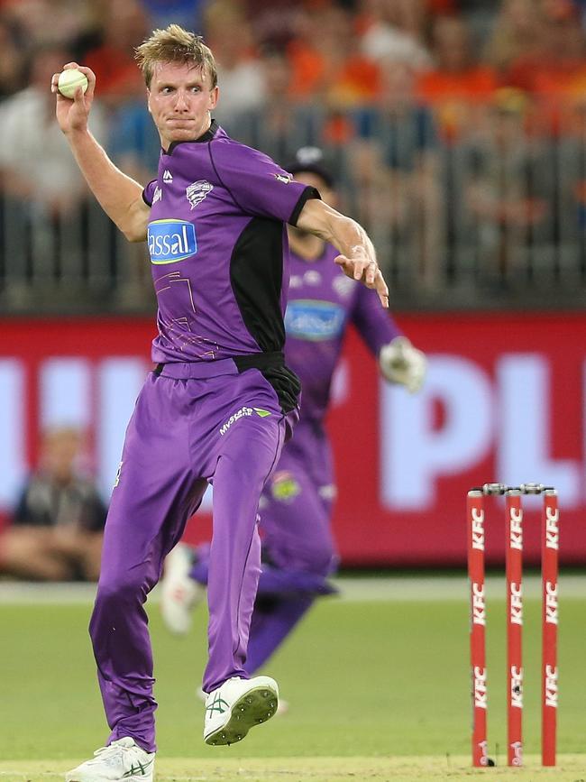 David Moody sets to run-out Aaron Hardie of the Scorchers in Perth. Picture: PAUL KANE/GETTY IMAGES