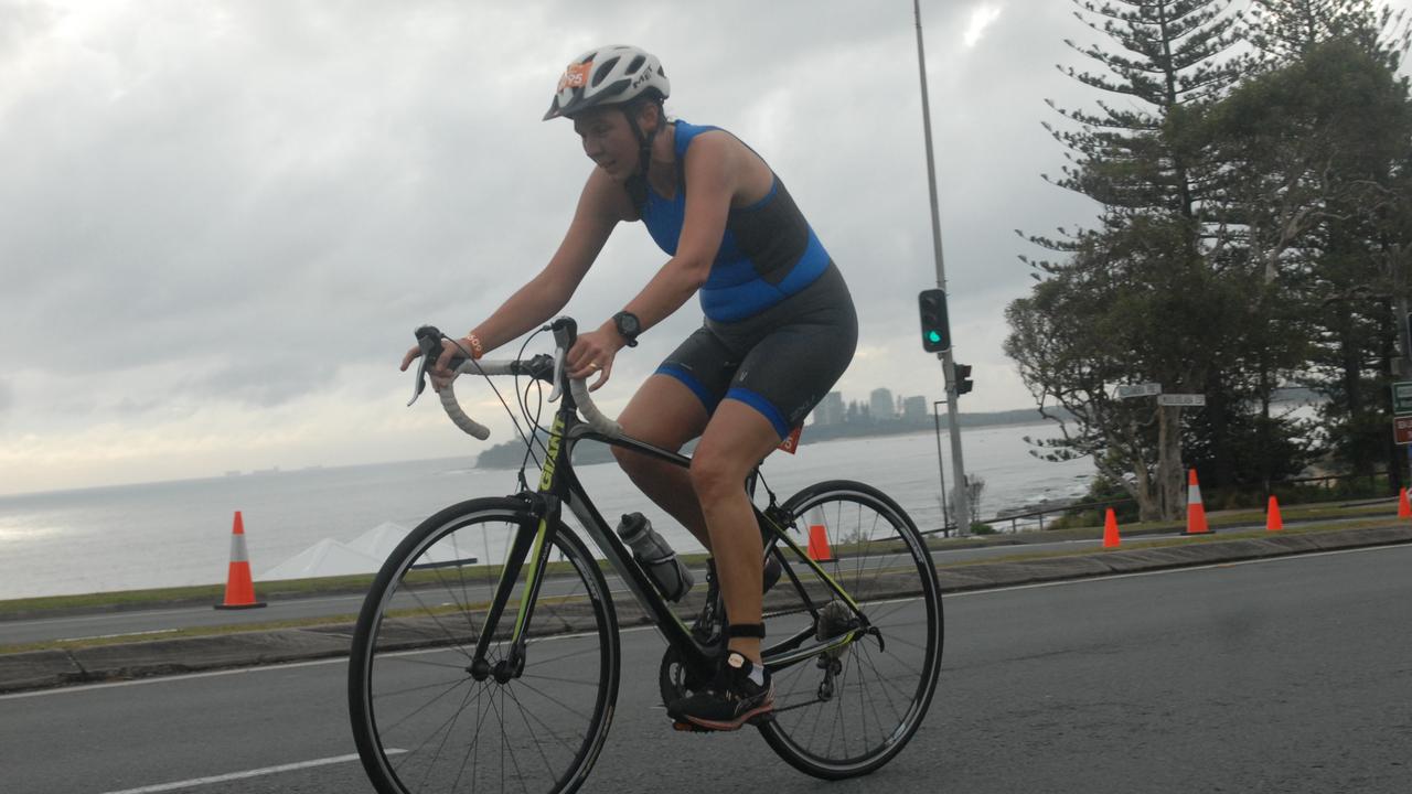 Action from the sprint event at the 2023 Mooloolaba Triathlon.