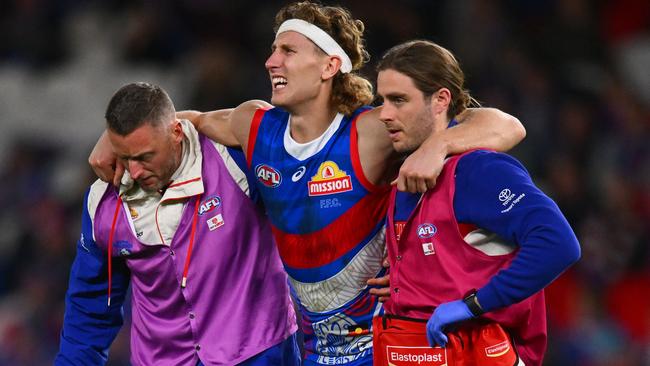 Aaron Naughton has suffered a medial ligament strain and will miss four to six weeks, but avoided damage to his ACL. Picture: Morgan Hancock / Getty Images