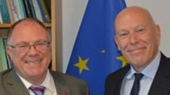 Minister Ian Hunter with the European Commission’s Jos Delbeke.