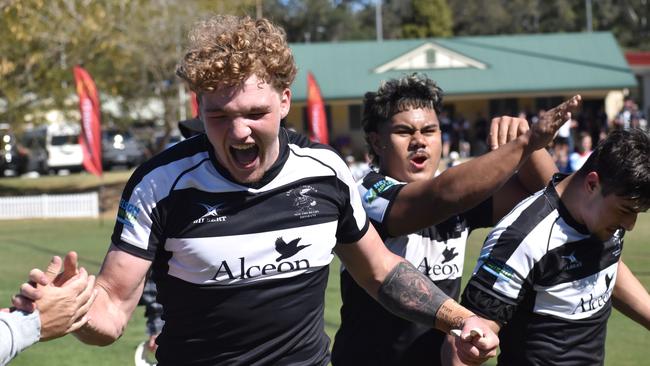 Colts 1 finals action between Easts and Souths.