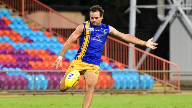 Steven Motlop kicked 12 goals for Wanderers against the Tiwi Bombers. Picture: Tymunna Clements / AFLNT Media