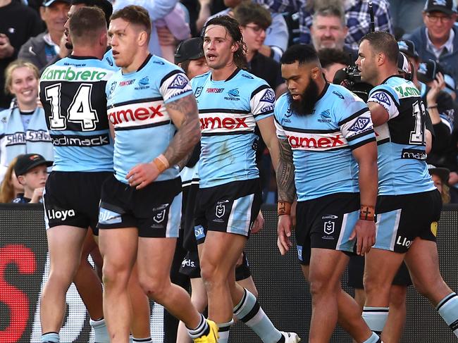 SYDNEY, AUSTRALIA - SEPTEMBER 03: The Sharks score a try during the round 27 NRL match between Cronulla Sharks and Canberra Raiders at PointsBet Stadium on September 03, 2023 in Sydney, Australia. (Photo by Jeremy Ng/Getty Images)