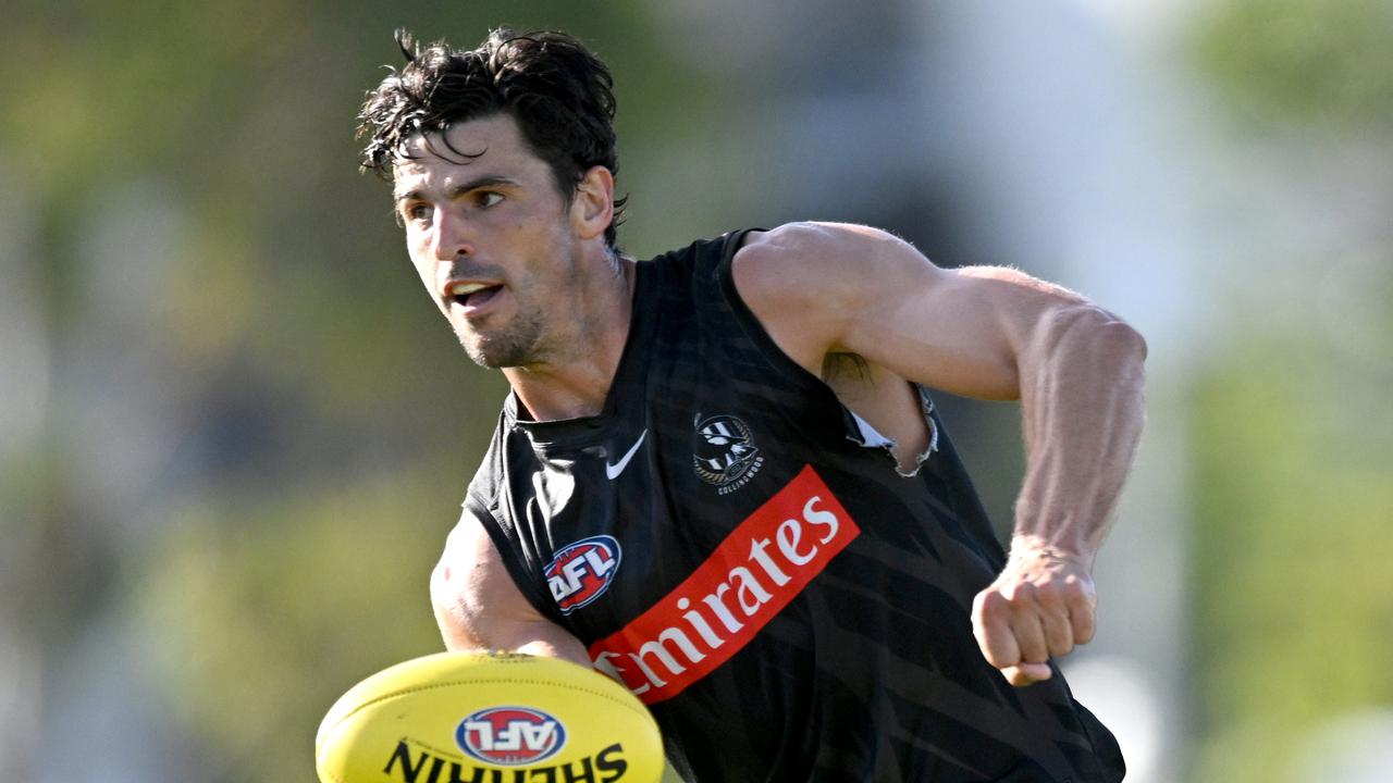 Scott Pendlebury is poised to play at halfback for Collingwood.