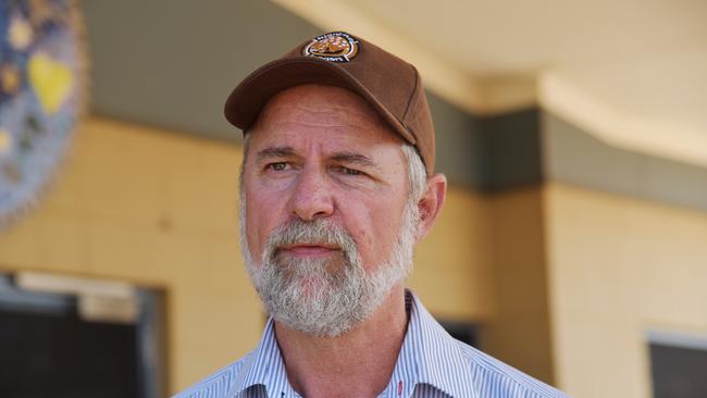 Indigenous Affairs Minister Nigel Scullion speaks to reporters in the community of Gunbalanya in Arnhem Land on Tuesday, January 9, 2018. (AAP Image/Lucy Hughes Jones) NO ARCHIVING