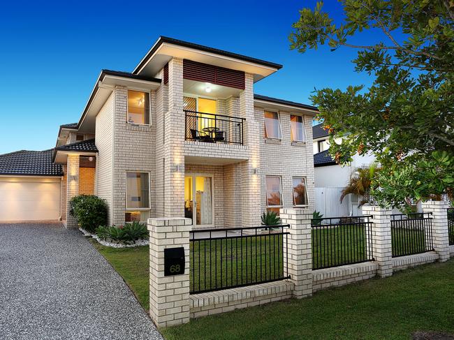 QUEST realestate. 68 Birchwood Place Stretton. Albert Logan News.