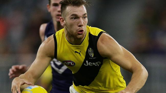 Noah Balta shows his dash on the expanses of Perth Stadium.