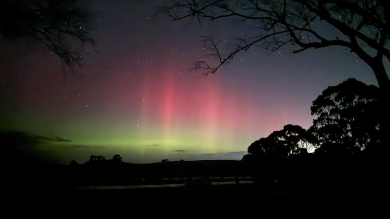 Aurora australis at Mt Gambier. Picture: Xena Equus/aurora australis Facebook page