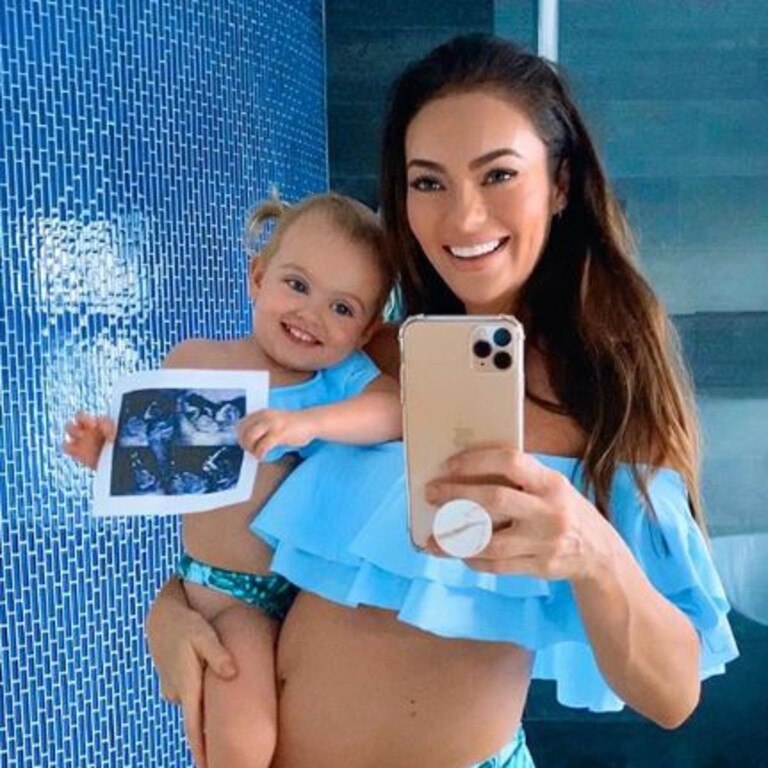 Gold Coast Fitness Guru Emily Skye Says At 30 Weeks Pregnant Shes