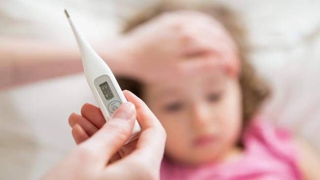 One in three parents said they often or always take a child with fever to their general practitioner, while one in ten go to the emergency department.