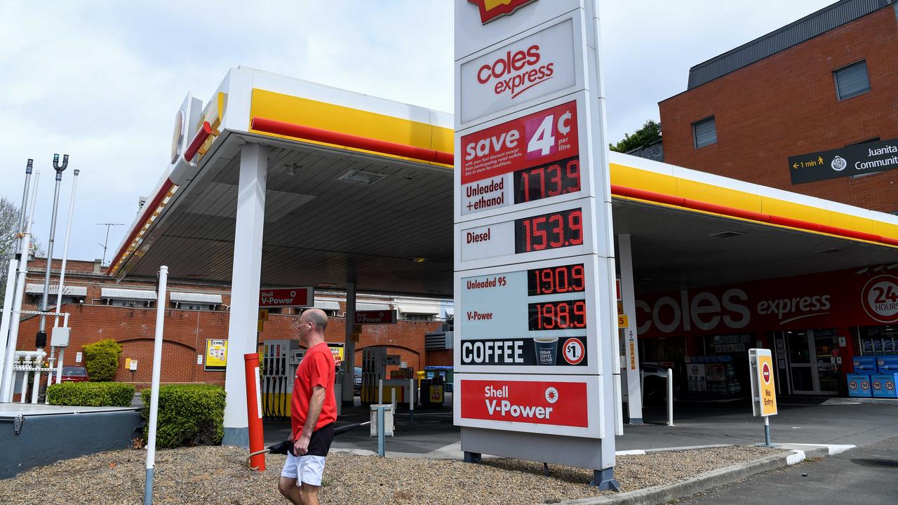 Coles offloads fuel business to Viva Energy in $300m deal  —  Australia's leading news site