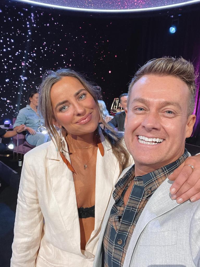 Lily Cornish and Grant Denyer became the subject of a New Idea article.