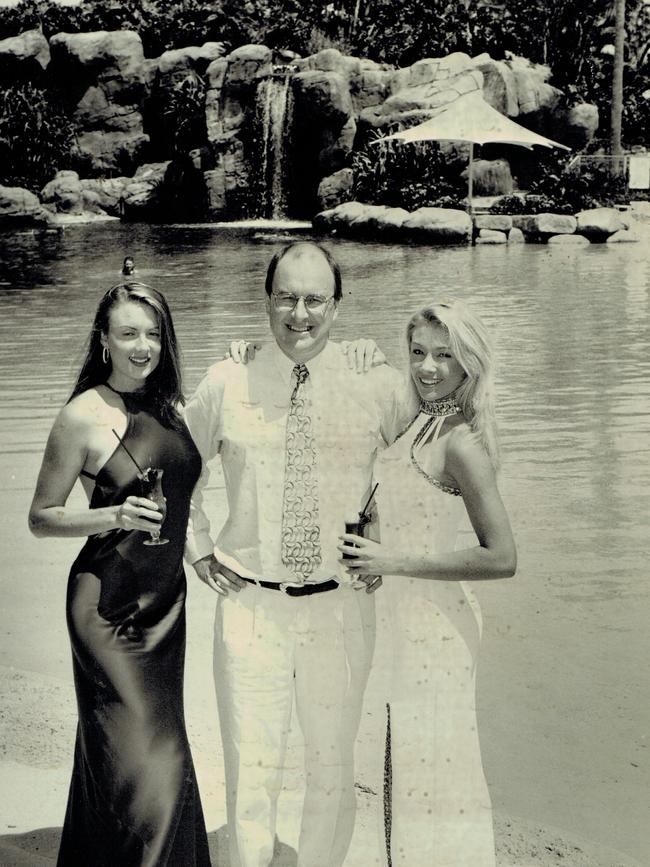 GOLD COAST INDY 1996 Miss Indy Nina Baker Perth (left), Tony Cochrane IMG and Miss Indy entrant Lisa Cleave Gold Coast (right) Photographer: David Clark