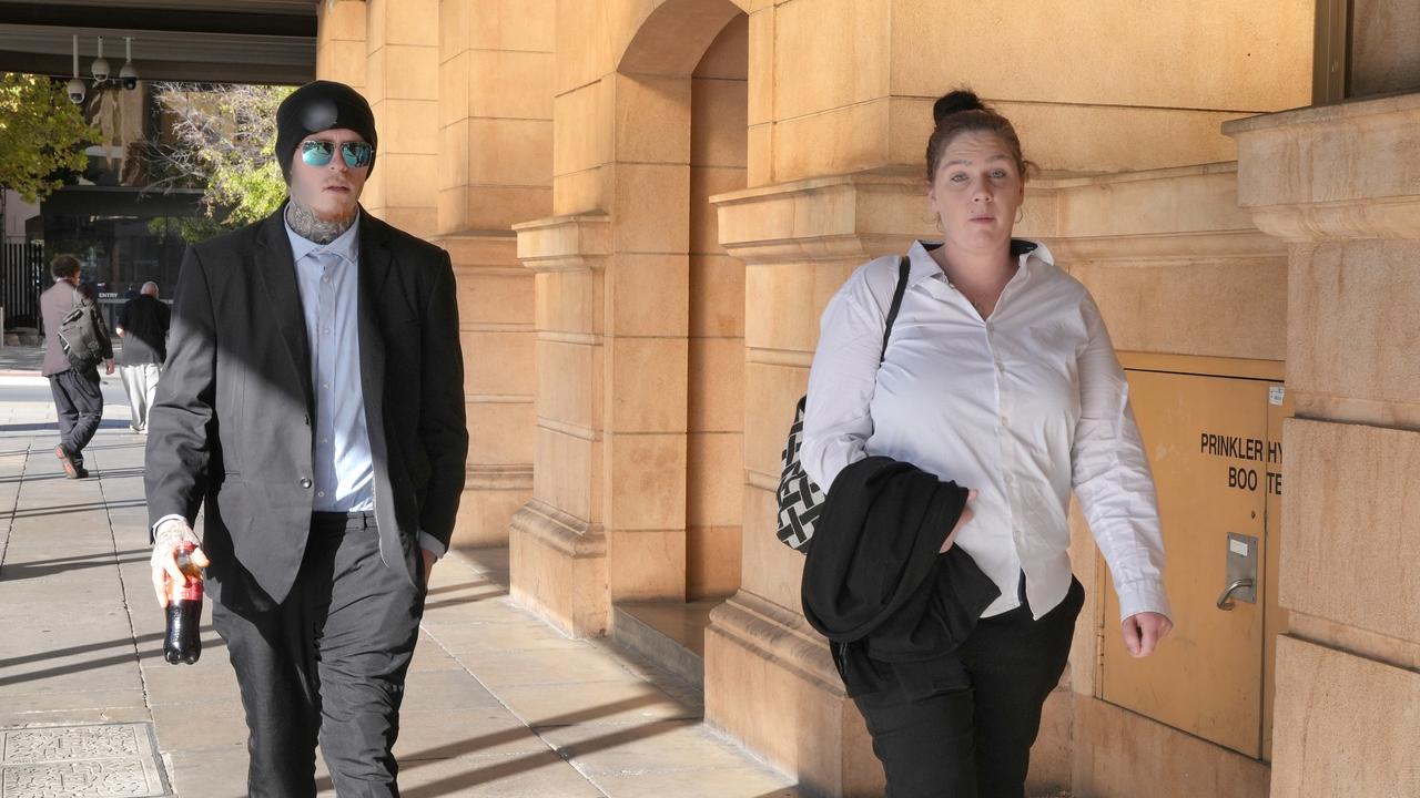 Expert weighs in on couple’s theories for twin boys’ rib fractures