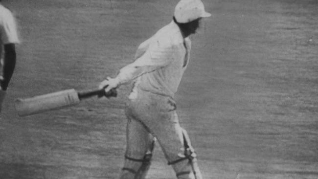 Few could forget Dennis Lillee’s ‘unholy’ aluminium bat.