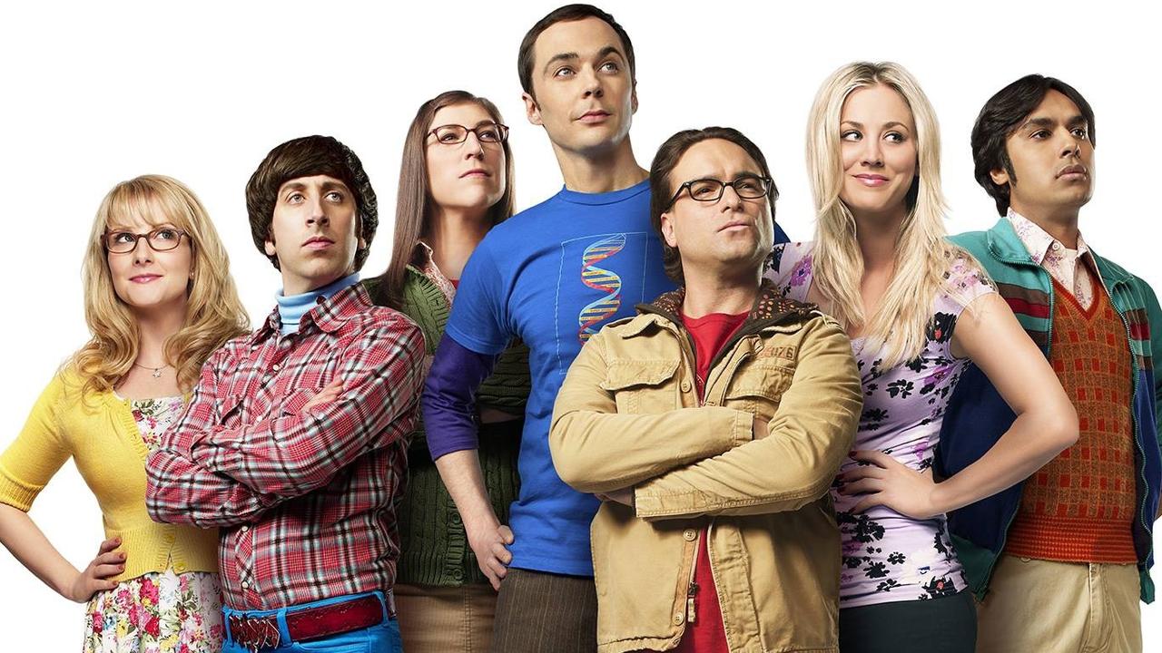 Big Bang Theory Star Kaley Cuoco Shares Cast Throwback Photo On