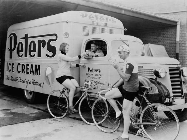 An advertisement for Peters Ice Cream from 1939.