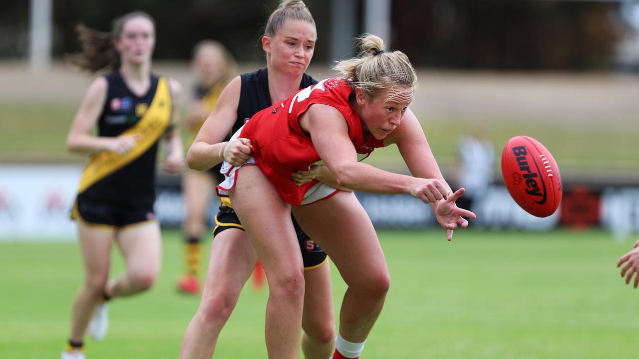 SANFLW - North Adelaide v Glenelg - Bek Rasheed – Mick Redden’s daughter. - picture Deb Curtis