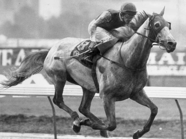 Greg Hall and Subzero win the 1992 Melbourne Cup.