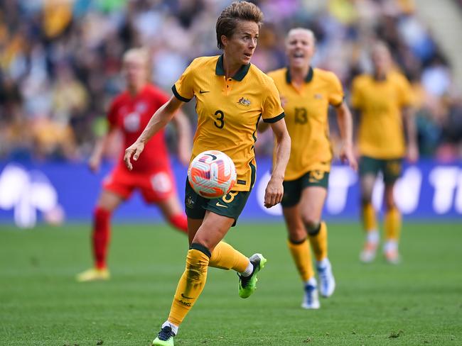 BRISBANE, AUSTRALIA - SEPTEMBER 03: Aivi Luik of Australia in action during the International Women's Friendly match between the Australia Matildas and Canada at Suncorp Stadium on September 03, 2022 in Brisbane, Australia. (Photo by Albert Perez/Getty Images)