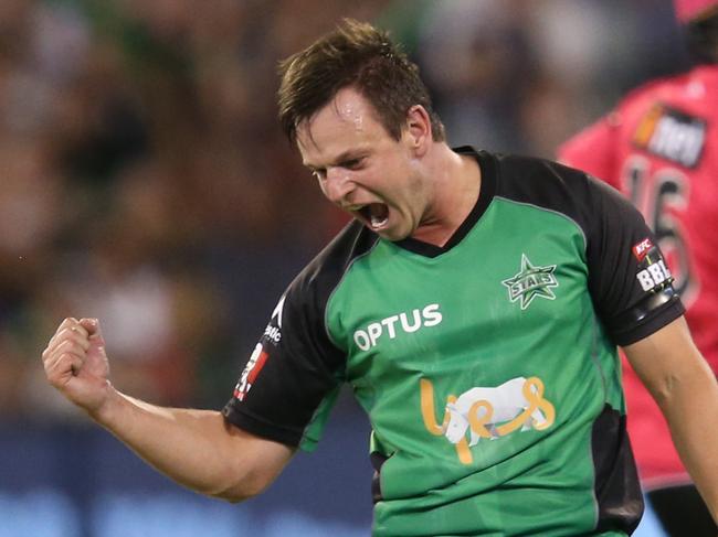 Stars bowler Evan Gulbis celebrates after getting Daniel Hughes for the Sixers out during the BBL T20 match between the Melbourne Stars and and the Sydney Sixers at the Melbourne Cricket Ground, Saturday, Jan. 21, 2017. (AAP Image/David Crosling) NO ARCHIVING, EDITORIAL USE ONLY, IMAGES TO BE USED FOR NEWS REPORTING PURPOSES ONLY, NO COMMERCIAL USE WHATSOEVER, NO USE IN BOOKS WITHOUT PRIOR WRITTEN CONSENT FROM AAP